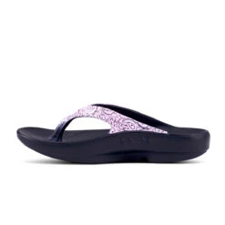 'OOFOS' Women OOlala Luxe Thong - Black / Pink Bandana -Outlet Shoes Store 1403BLKPNKBAN 4 1024x1024@2x