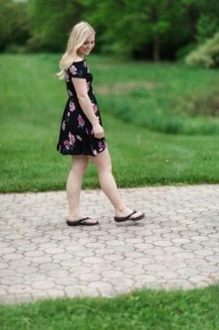 'Powerstep' Women's ArchWear™ Sandal - Black -Outlet Shoes Store black womens sandal walk 1024x1024@2x